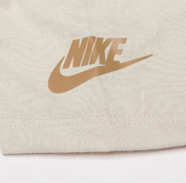 Nike 2-piece t-shirt and cargo shorts set