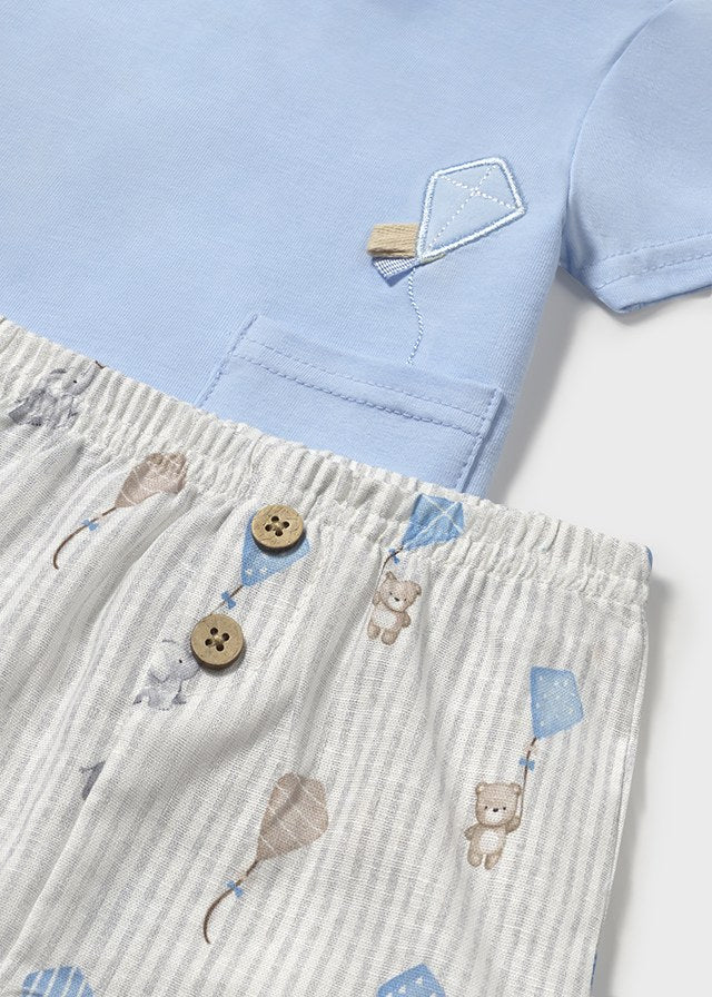 Completo pantaloncino stampato e maglietta neonato