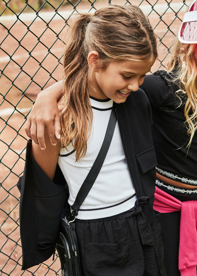 Girl's tricot top