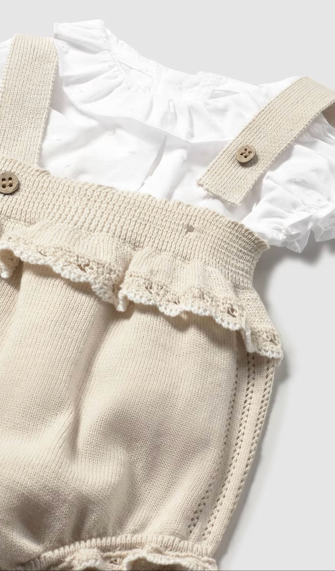 Completo salopette tricot e blusa neonata