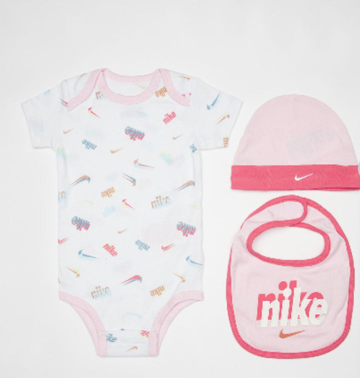 NIKE 3-piece set