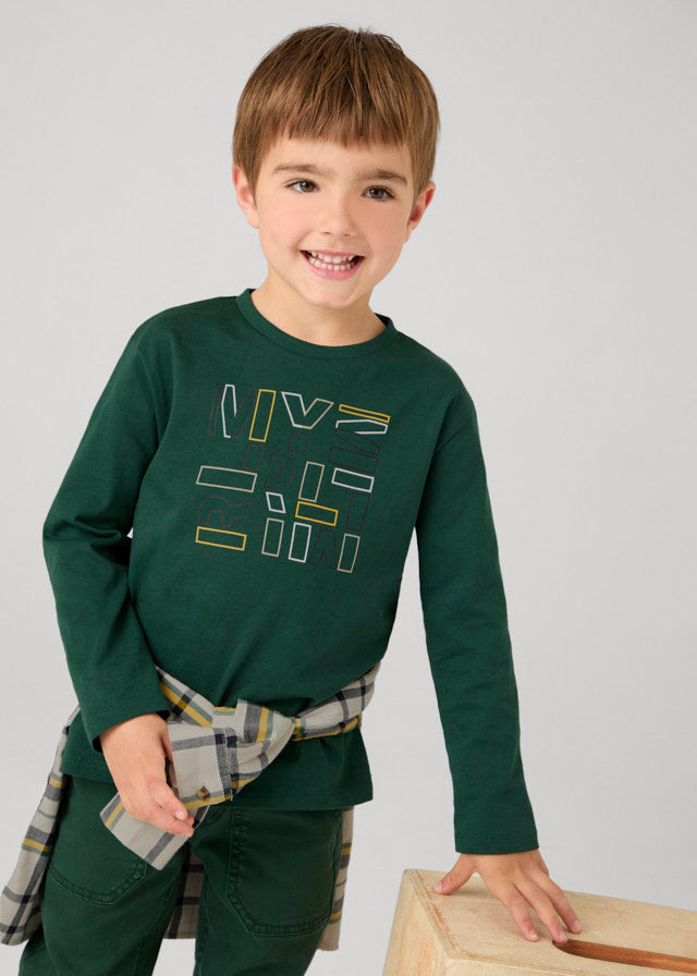 Maglia verde con stampe bambino
