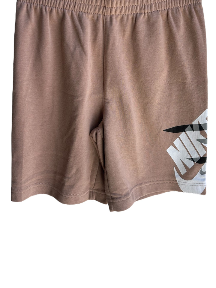 Completo maglietta maniche corte e pantaloncino con grafica ragazzo
