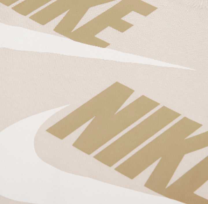 Nike 2-piece t-shirt and cargo shorts set