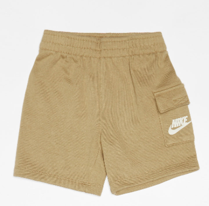 Nike 2-piece t-shirt and cargo shorts set