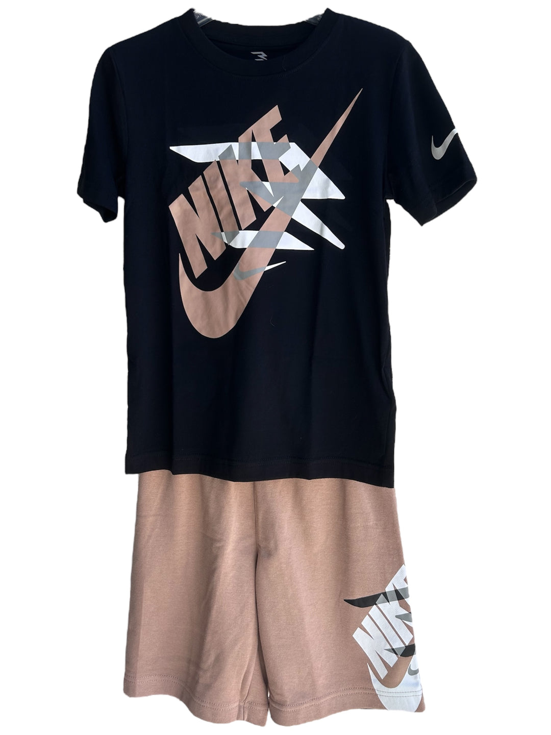 Completo maglietta maniche corte e pantaloncino con grafica ragazzo