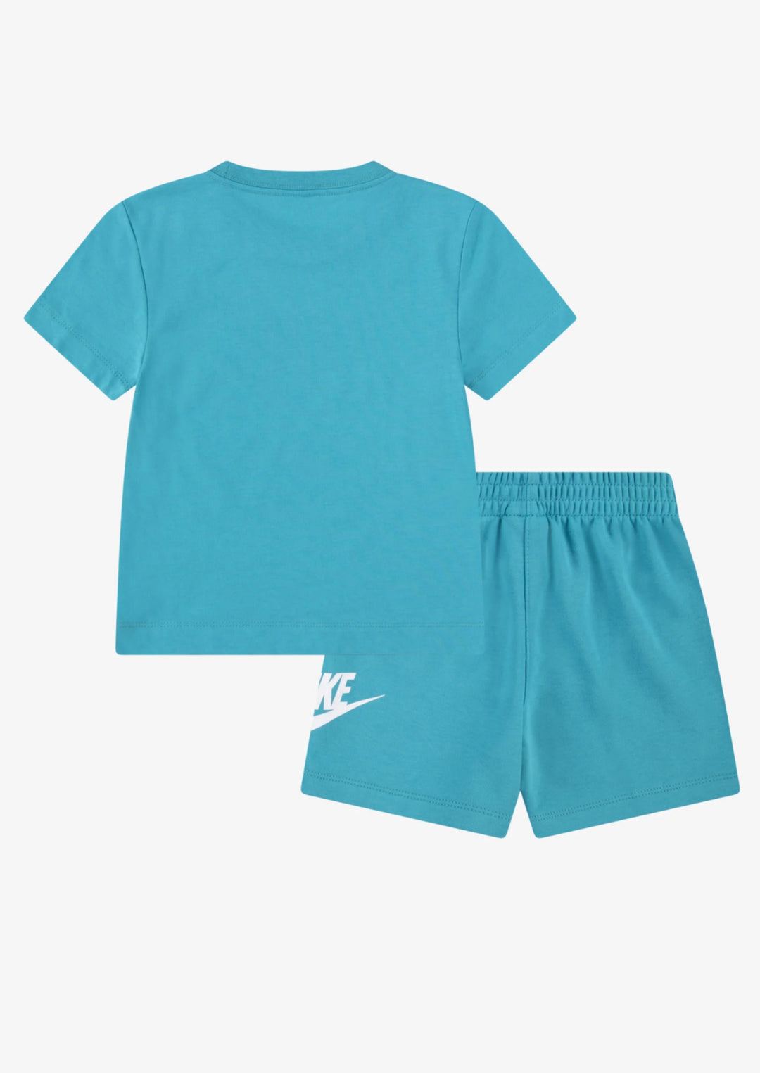 Nike 2-piece t-shirt and trousers set