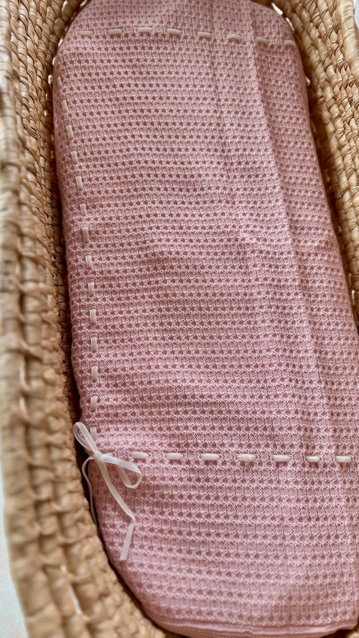 Coperta con ricamo e fiocco in velluto Mac Ilusion