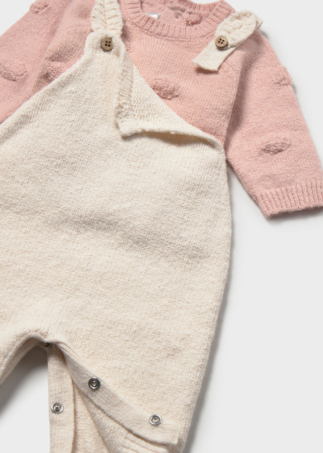 Completo con salopette e maglione neonata Mayoral