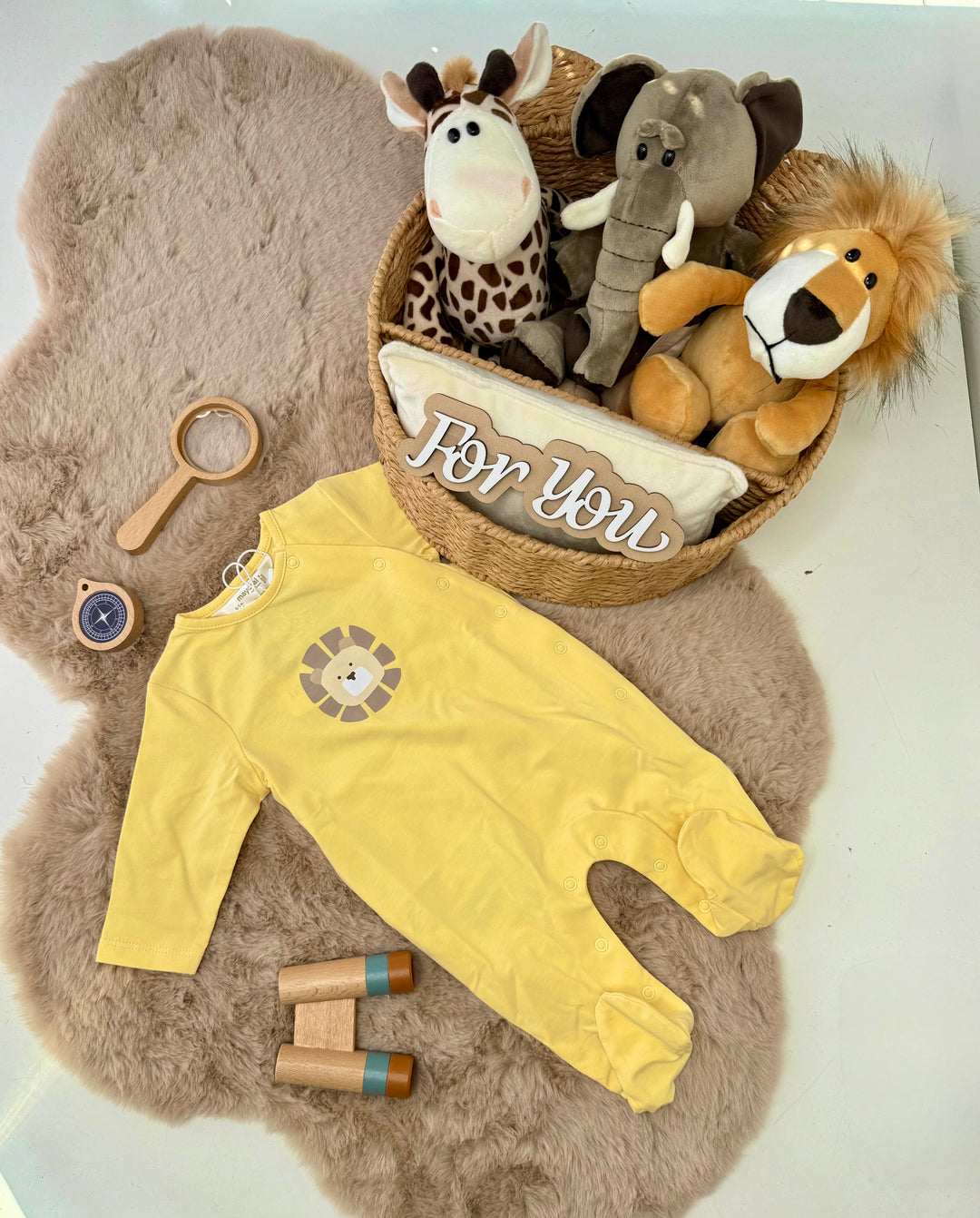 Tutina leone neonato Mayoral
