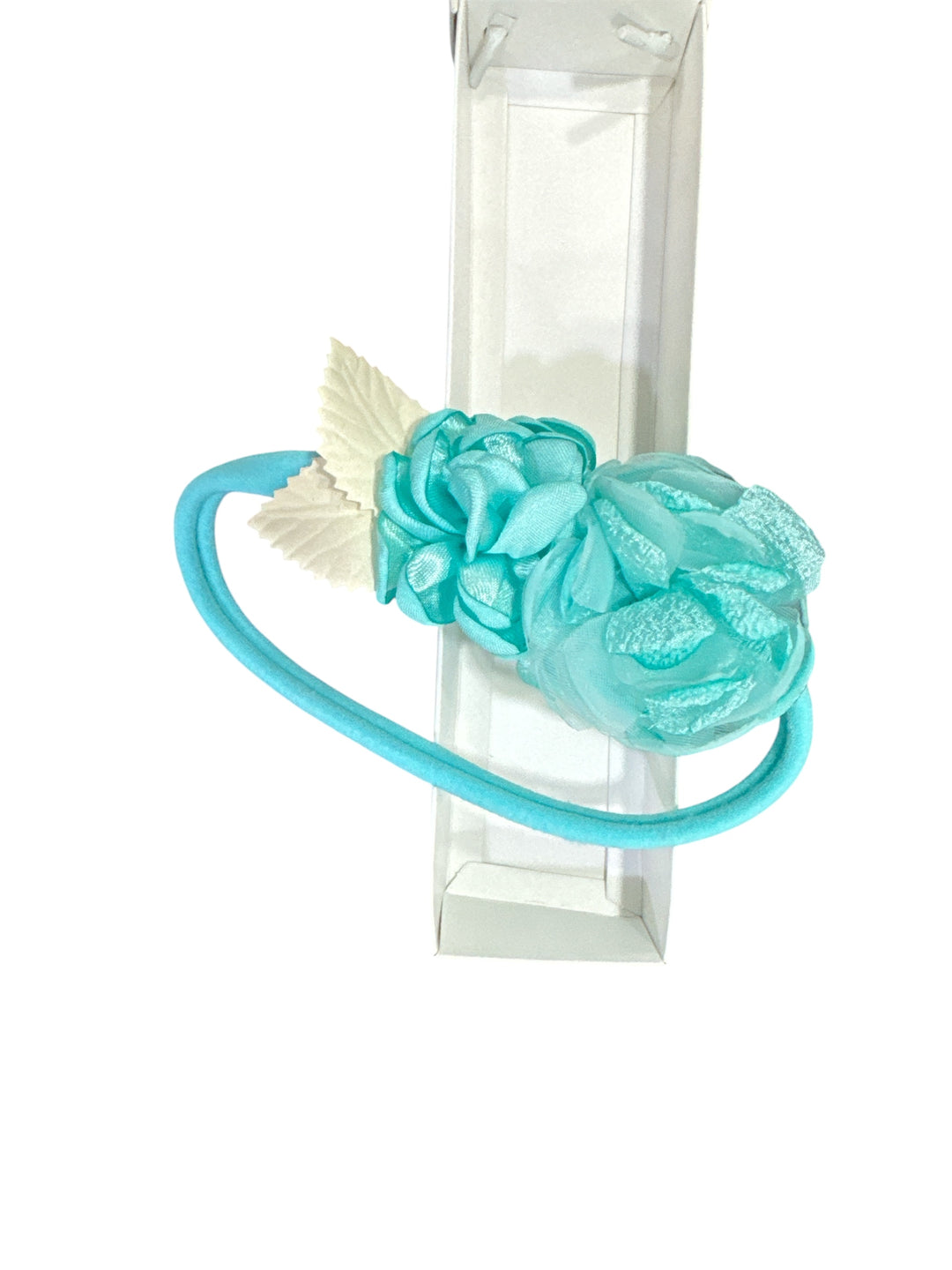 Elastic band with baby girl floral application