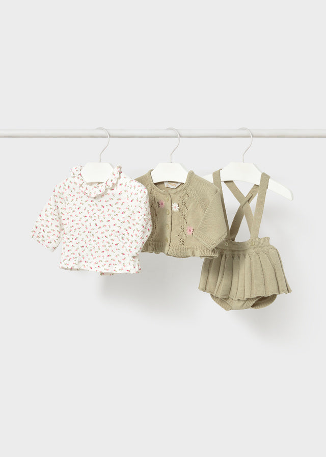 Completo tre pezzi gonna salopette camicia e maglioncino aperto neonata Mayoral