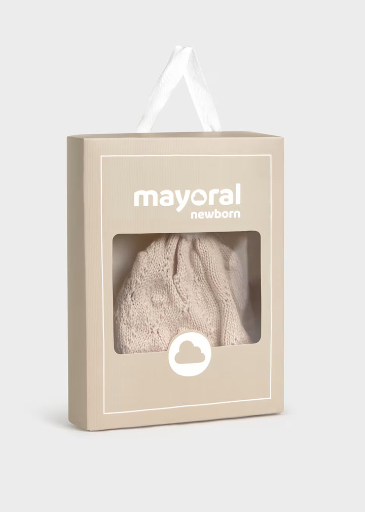 Cappello con pon pon e guantini neonata Mayoral