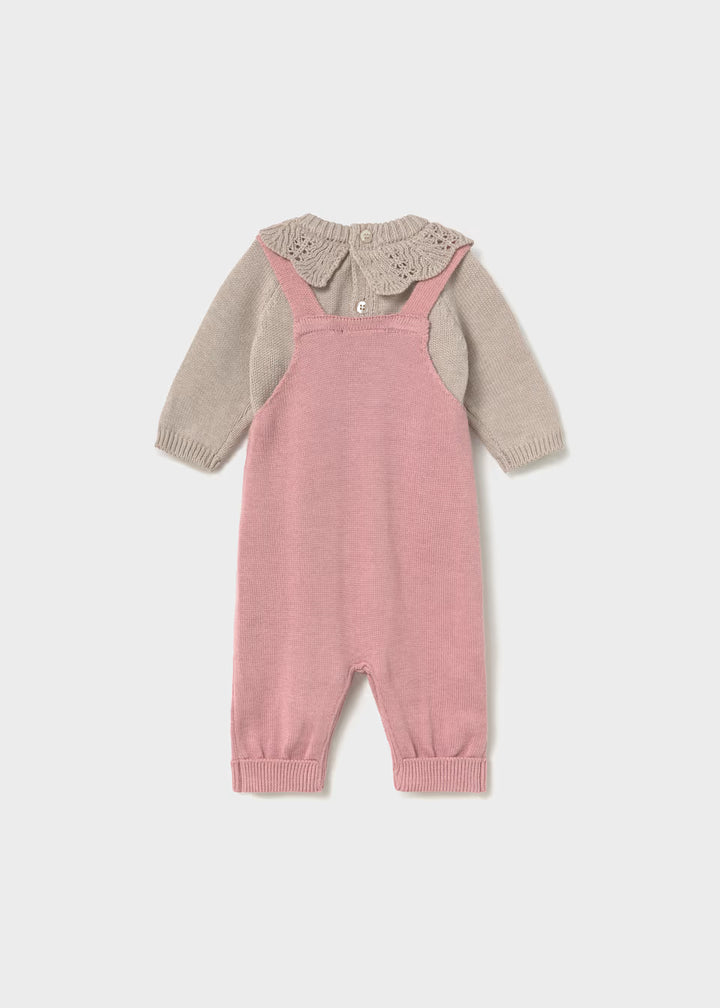 Completo con salopette e maglione neonata Mayoral