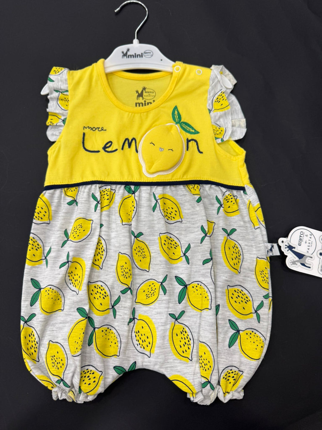 Pagliaccetto neonata