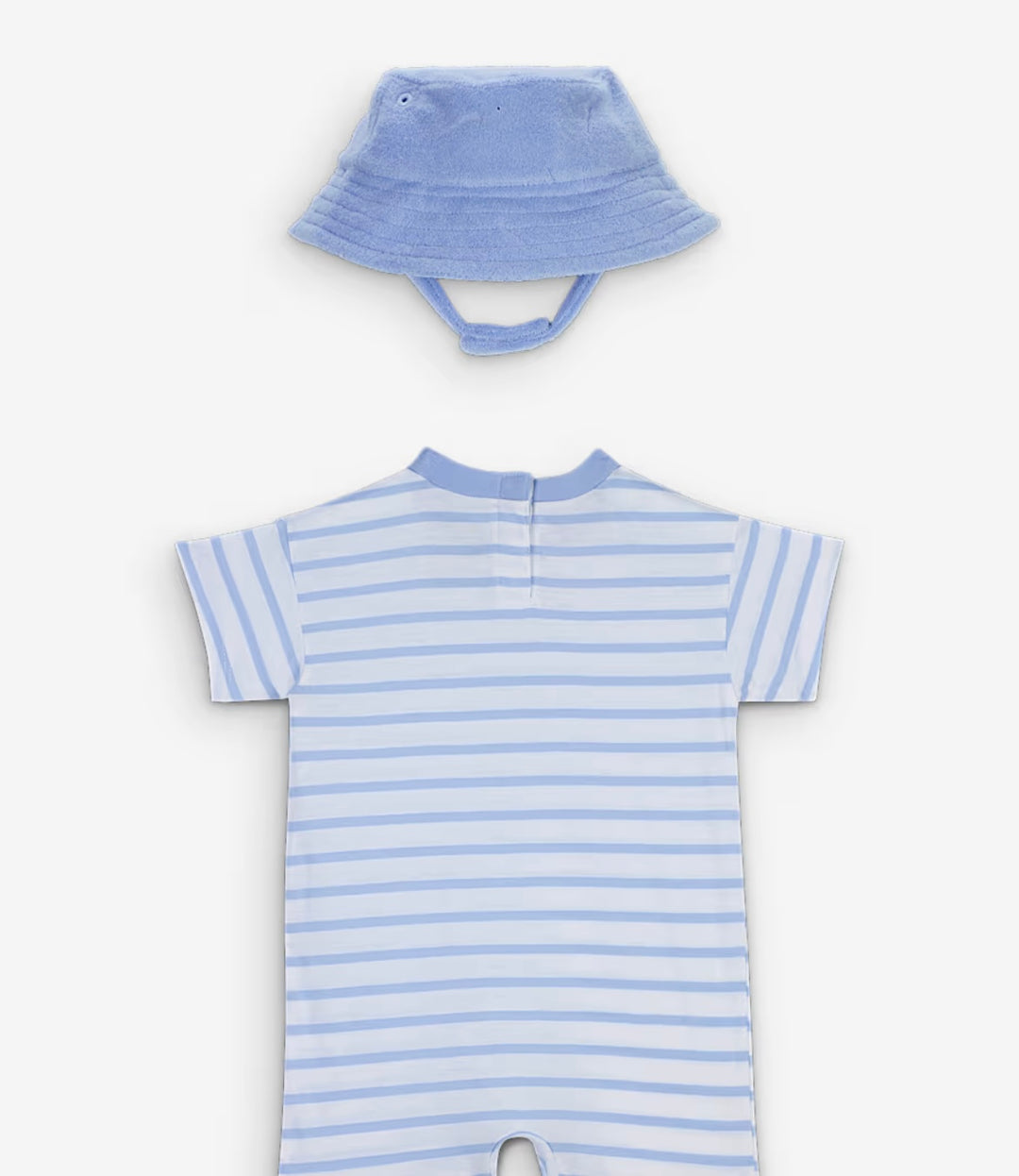 Pagliaccetto a maniche corte e cappellino con logo neonato