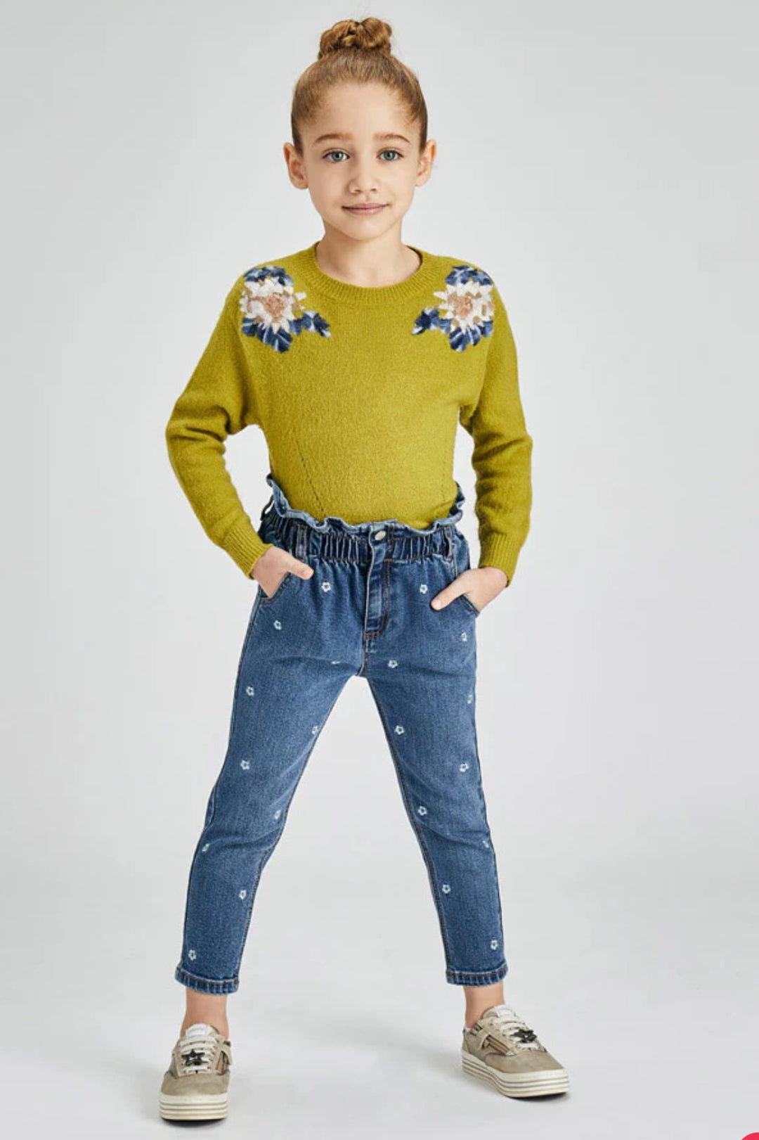 Jeans con ricami bambina  Mayoral