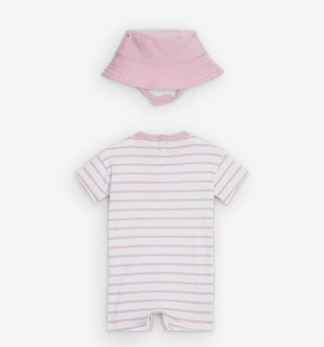 Pagliaccetto e cappellino con logo neonata